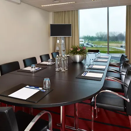 Park Plaza Amsterdam Airport Szálloda