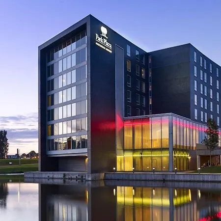 Park Plaza Amsterdam Airport Szálloda 4*