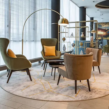 Park Plaza Amsterdam Airport 4*