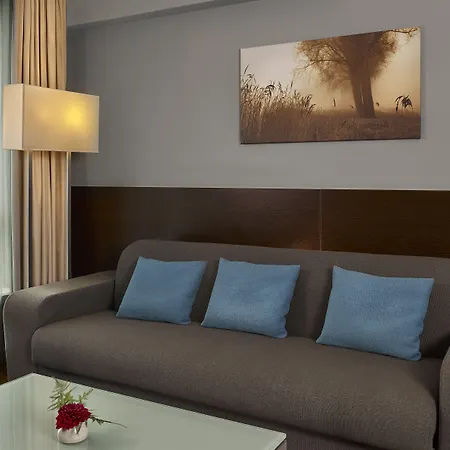 Park Plaza Amsterdam Airport 4*