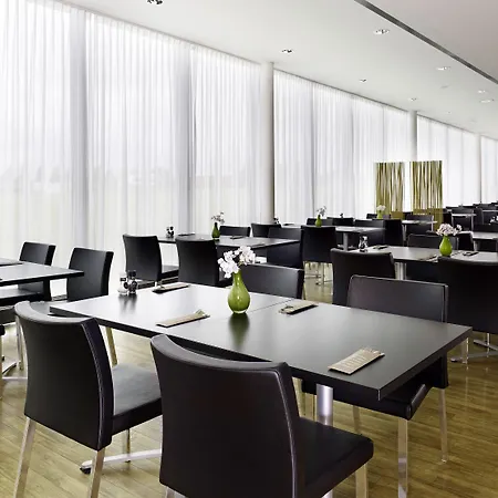 Park Plaza Amsterdam Airport