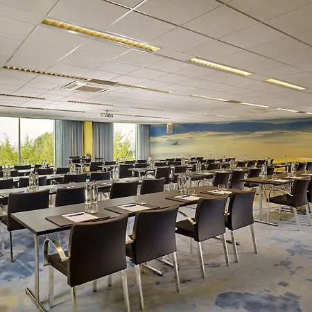 Park Plaza Amsterdam Airport Szálloda 4*