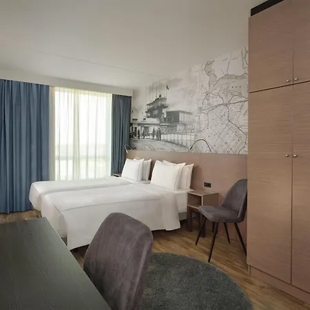 Park Plaza Amsterdam Airport