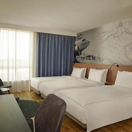 Hotel Park Plaza Amsterdam Airport 4*