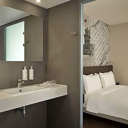 Park Plaza Amsterdam Airport