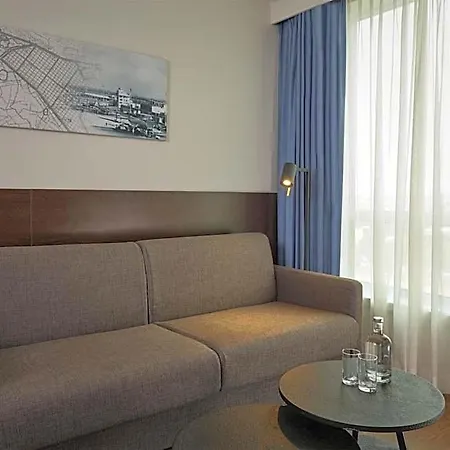 Park Plaza Amsterdam Airport