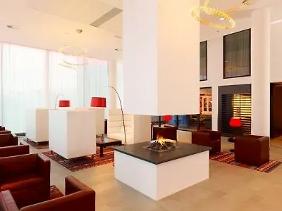 Park Plaza Amsterdam Airport 4*