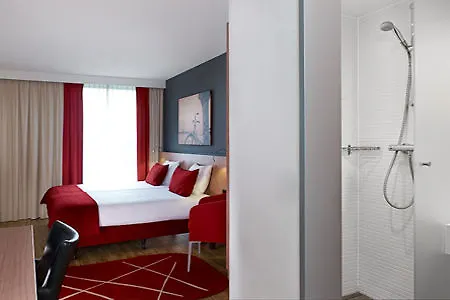 Hotel Park Plaza Amsterdam Airport 4*