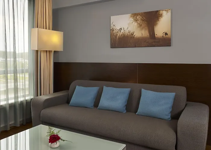 Park Plaza Amsterdam Airport 4*