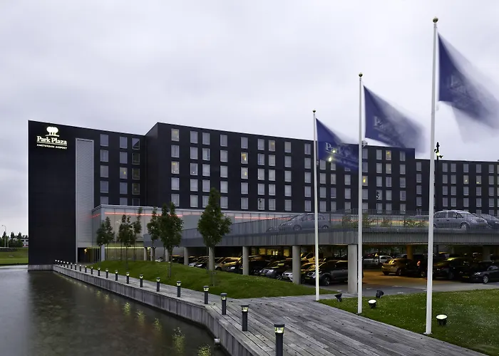 Park Plaza Amsterdam Airport Hotel 4*