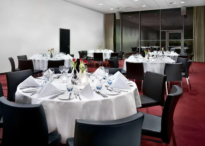 Park Plaza Amsterdam Airport Hotel 4*