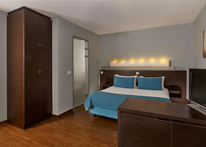 Park Plaza Amsterdam Airport 4* Lijnden